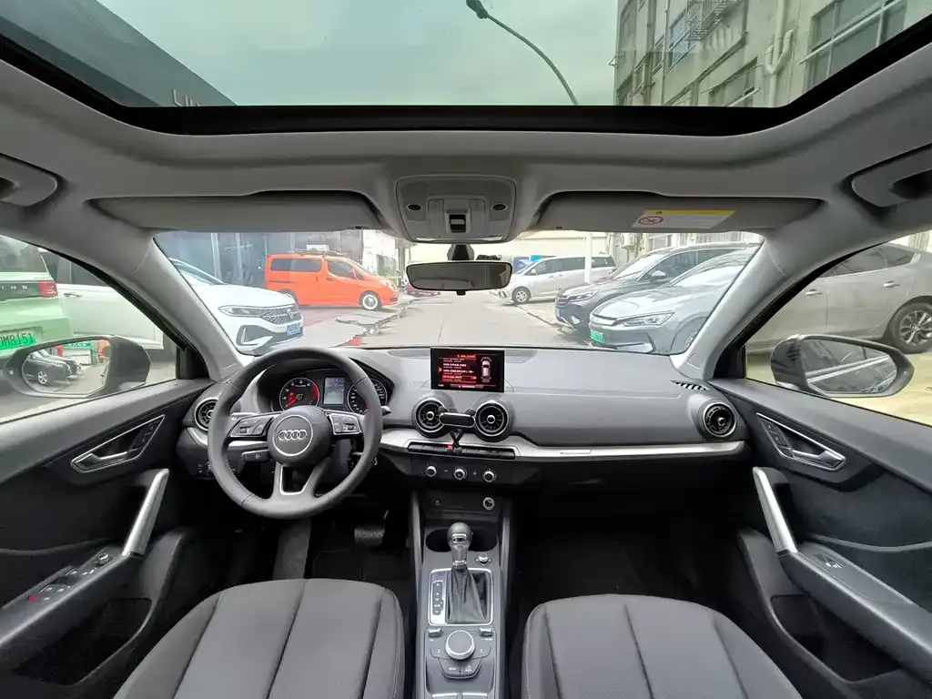 Audi Q2L 2021 из CN, фото 5