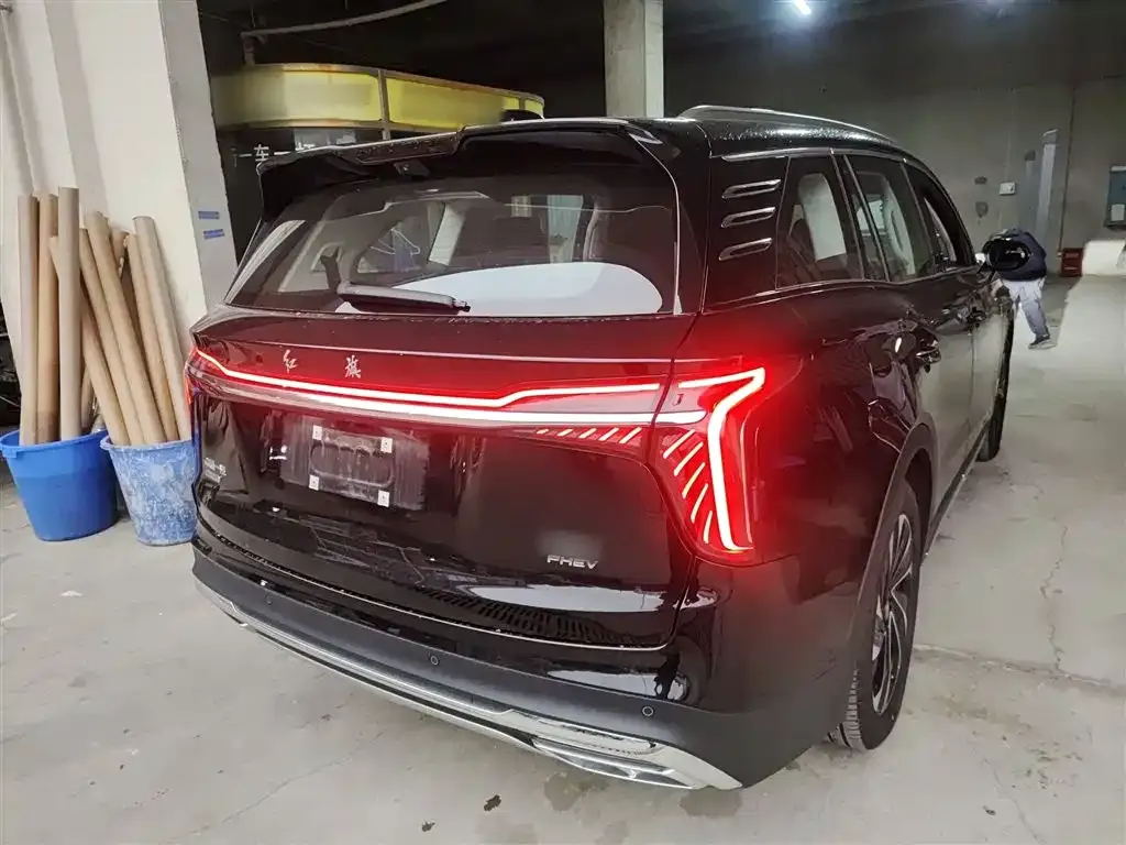 Hongqi HS7 PHEV — фото 7
