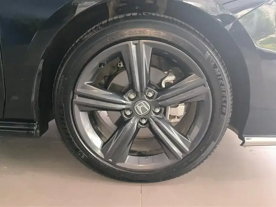 Honda Inspire — фото 6