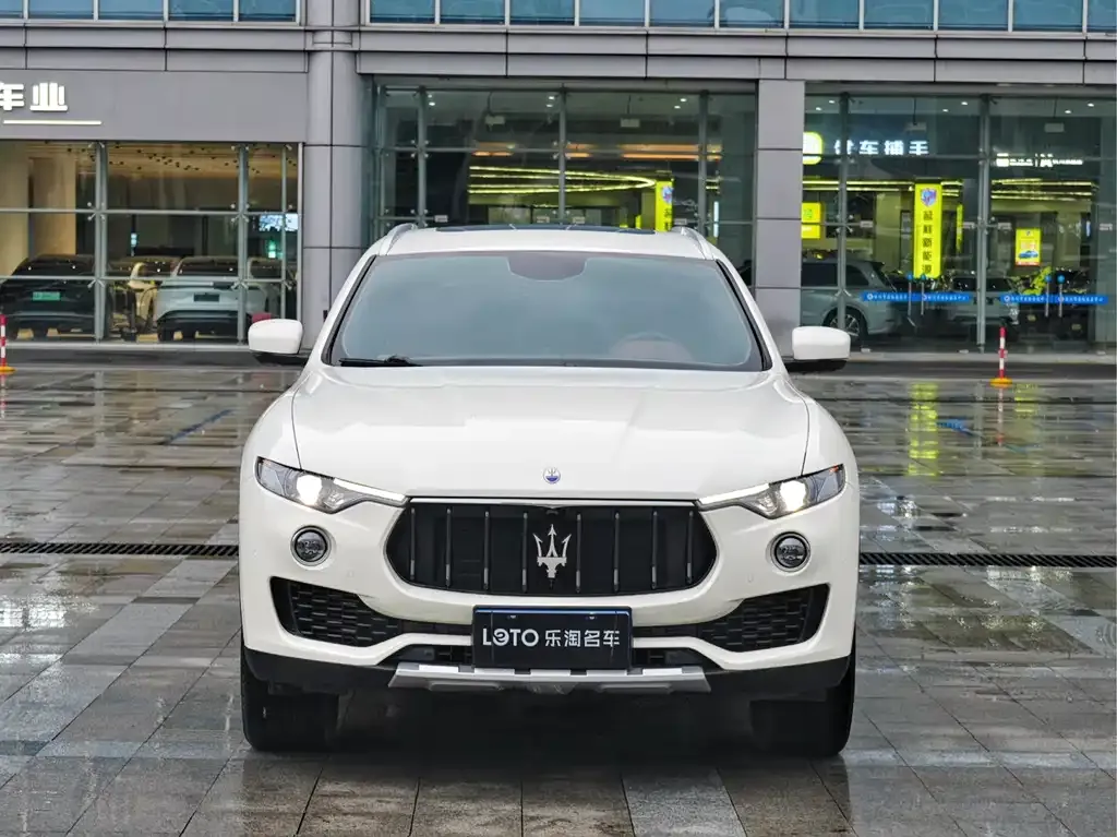 Maserati Levante — фото 6