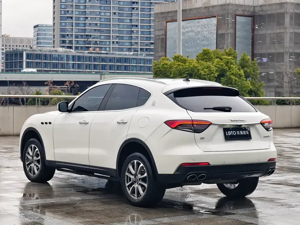 Maserati Levante — фото 5
