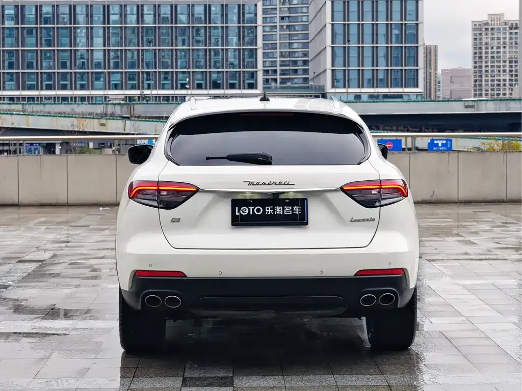 Maserati Levante — фото 3