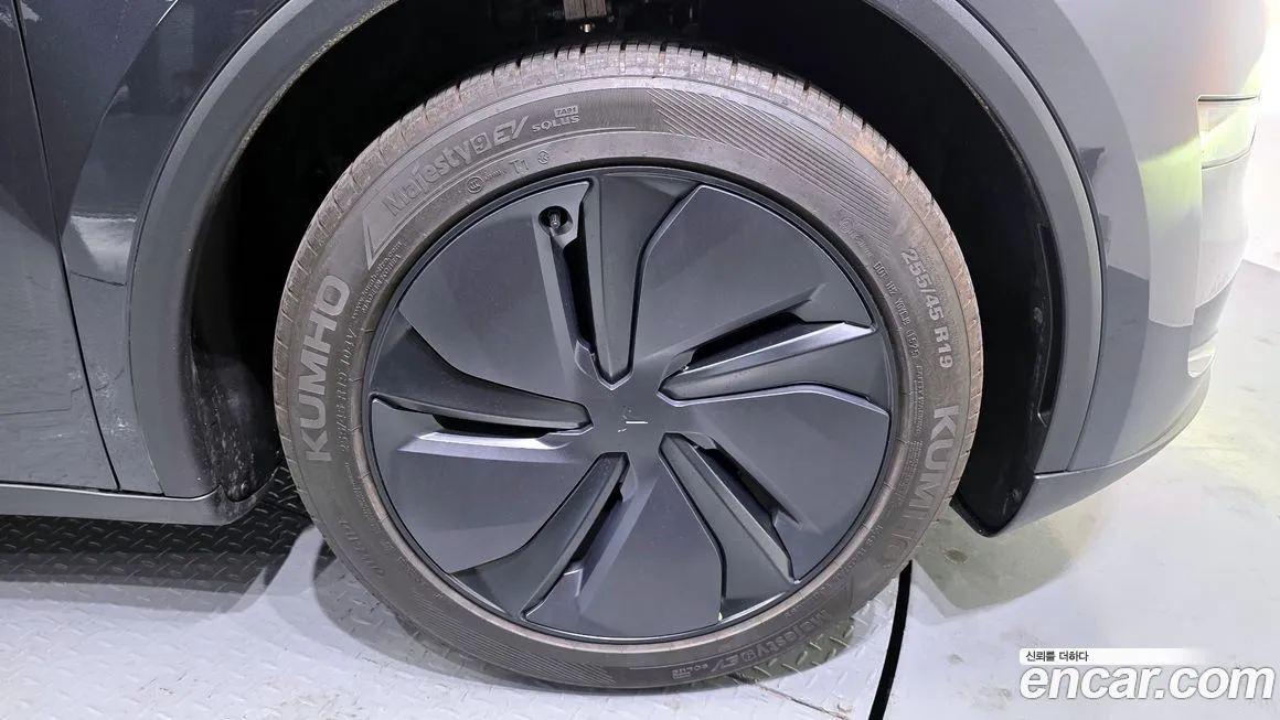 Tesla Model Y 2025 из KR, фото 7