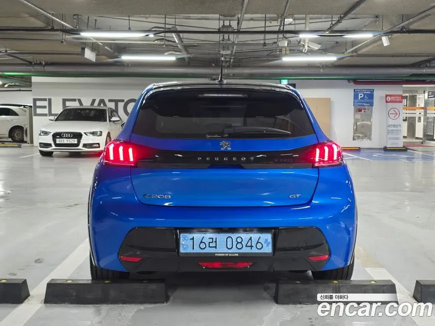 Peugeot 208 2021 из KR, фото 6