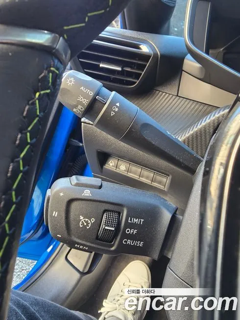 Peugeot 208 2021 из KR, фото 8