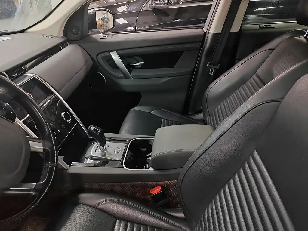 Land Rover Discovery Sport — фото 6
