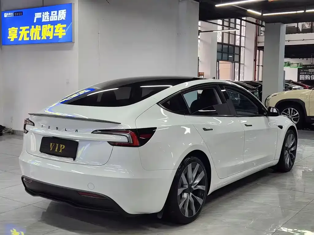 Tesla Model 3 2024 из CN, фото 7