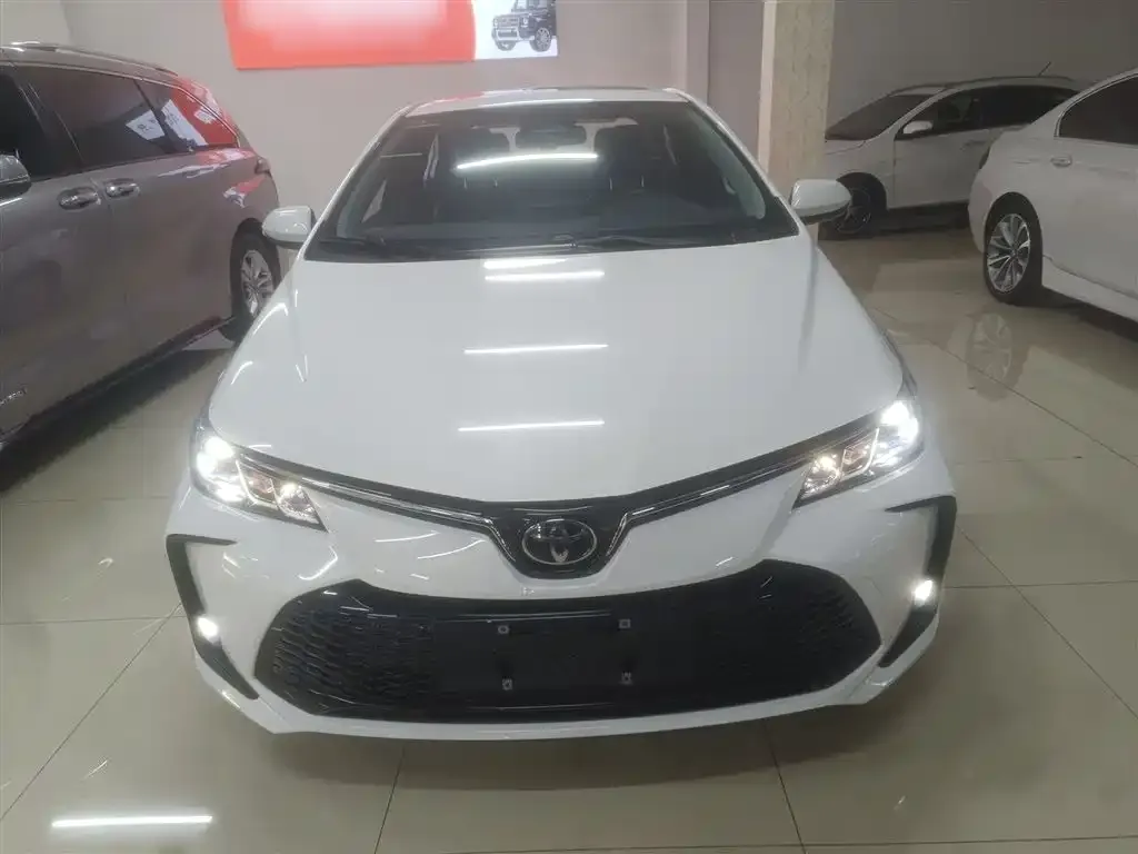 Toyota Corolla 2025 из CN, фото 2
