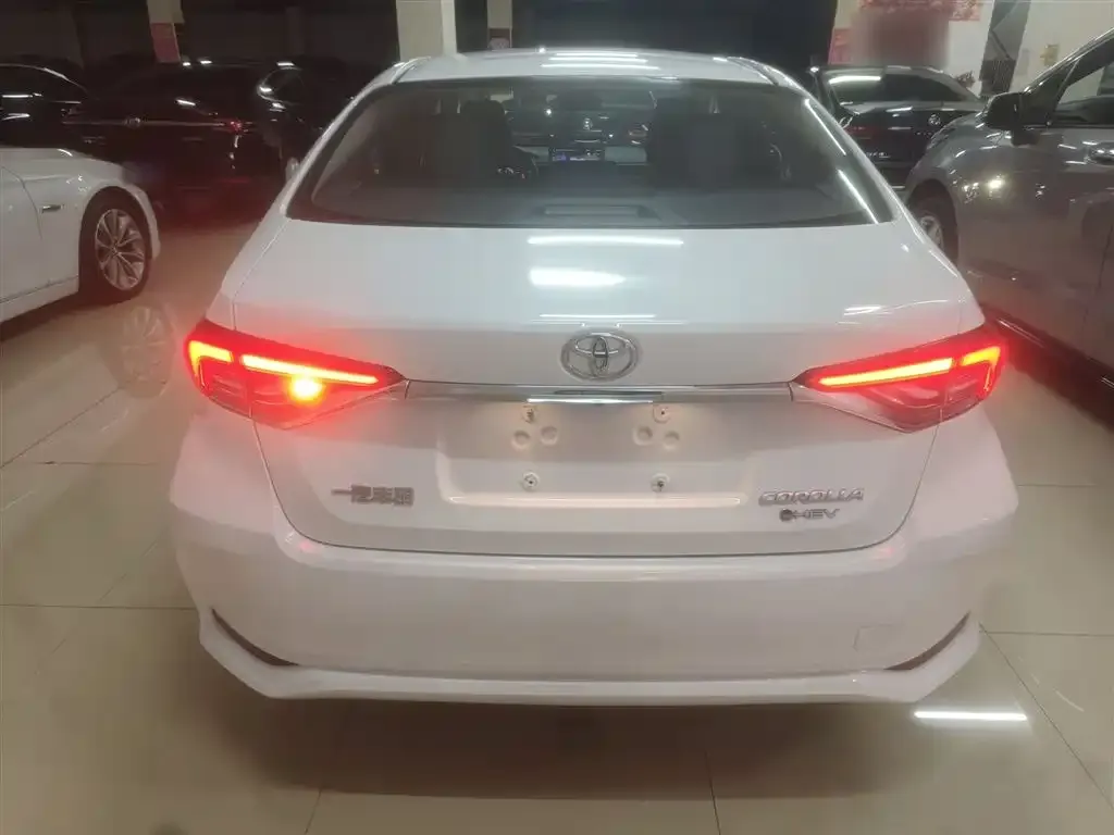 Toyota Corolla 2025 из CN, фото 9