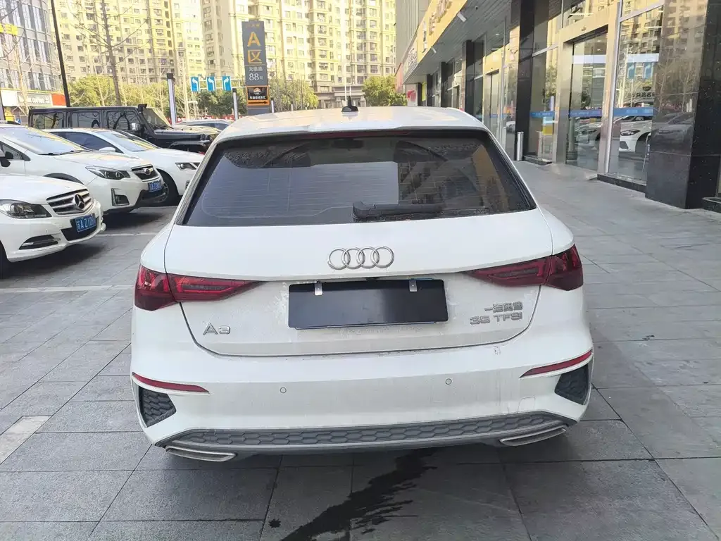 Audi A3 2023 из CN, фото 6