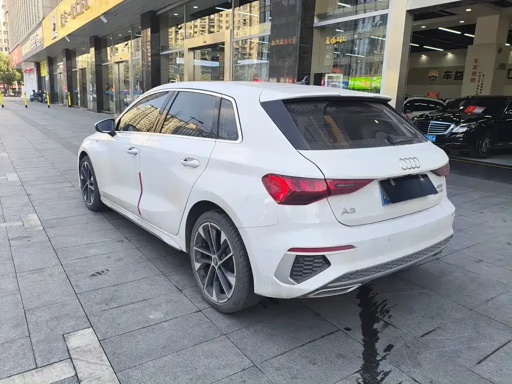 Audi A3 2023 из CN, фото 9
