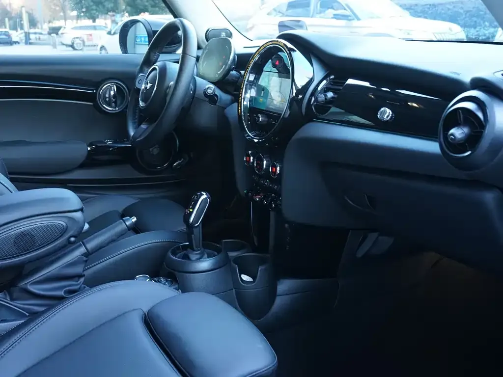 MINI Cooper (3-door) 2023 из CN, фото 7