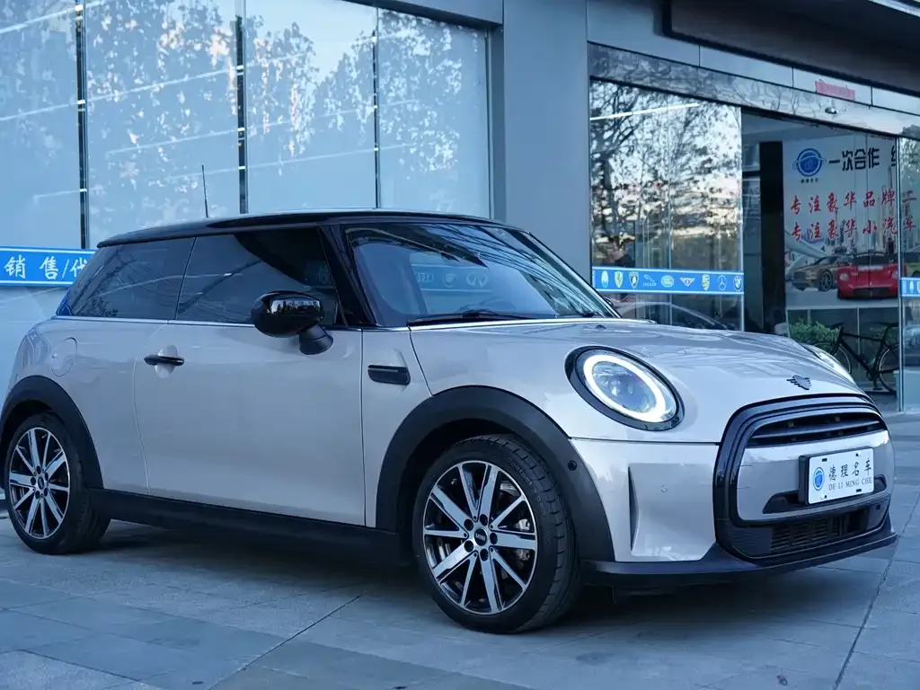 MINI Cooper (3-door) 2023 из CN, фото 5