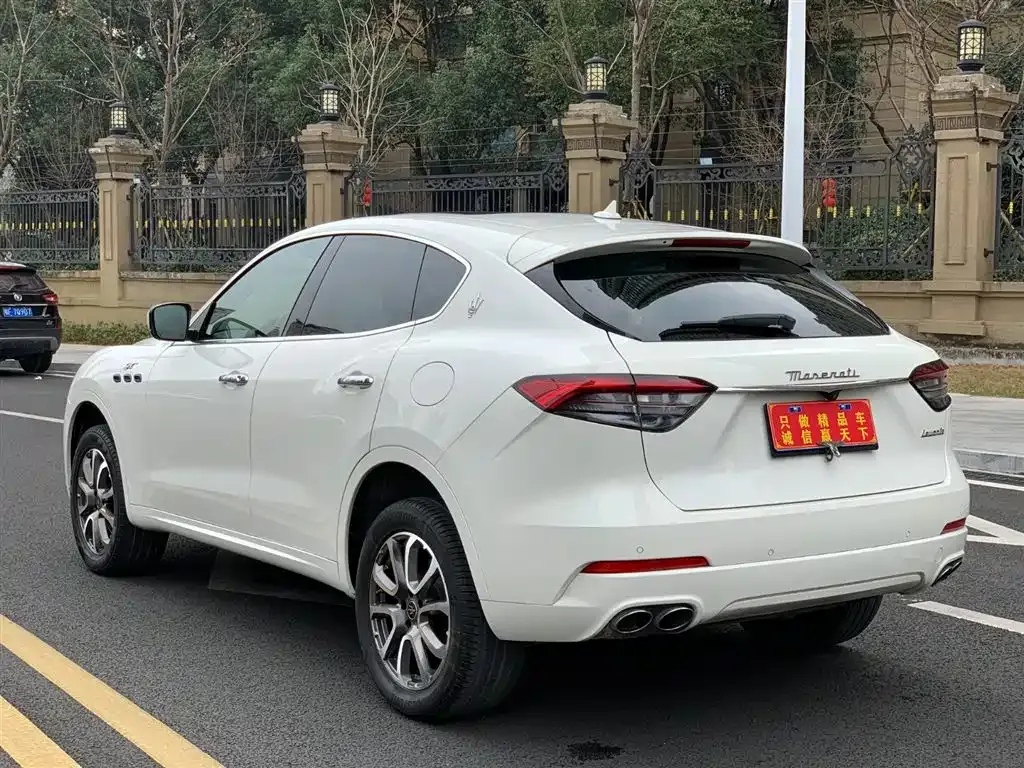Maserati Levante 2023 из CN, фото 10