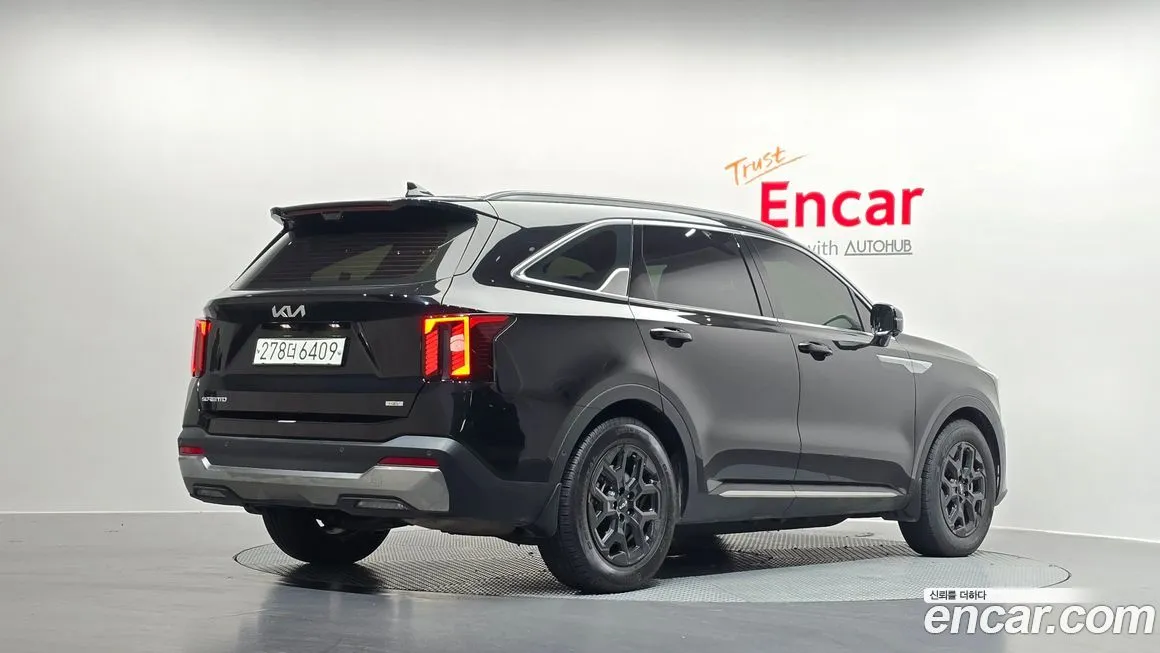 Kia Sorento — фото 5