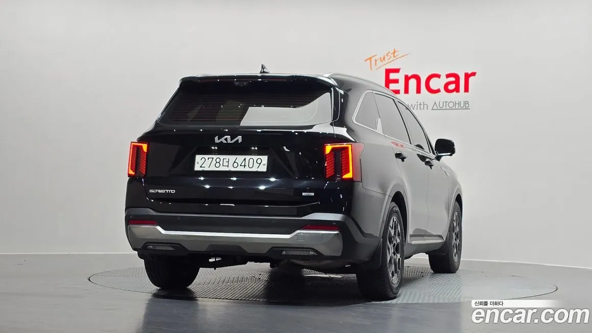 Kia Sorento — фото 9