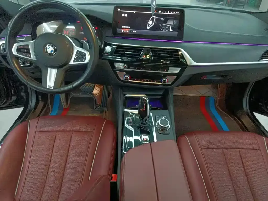 BMW 5 Series 2022 из CN, фото 3