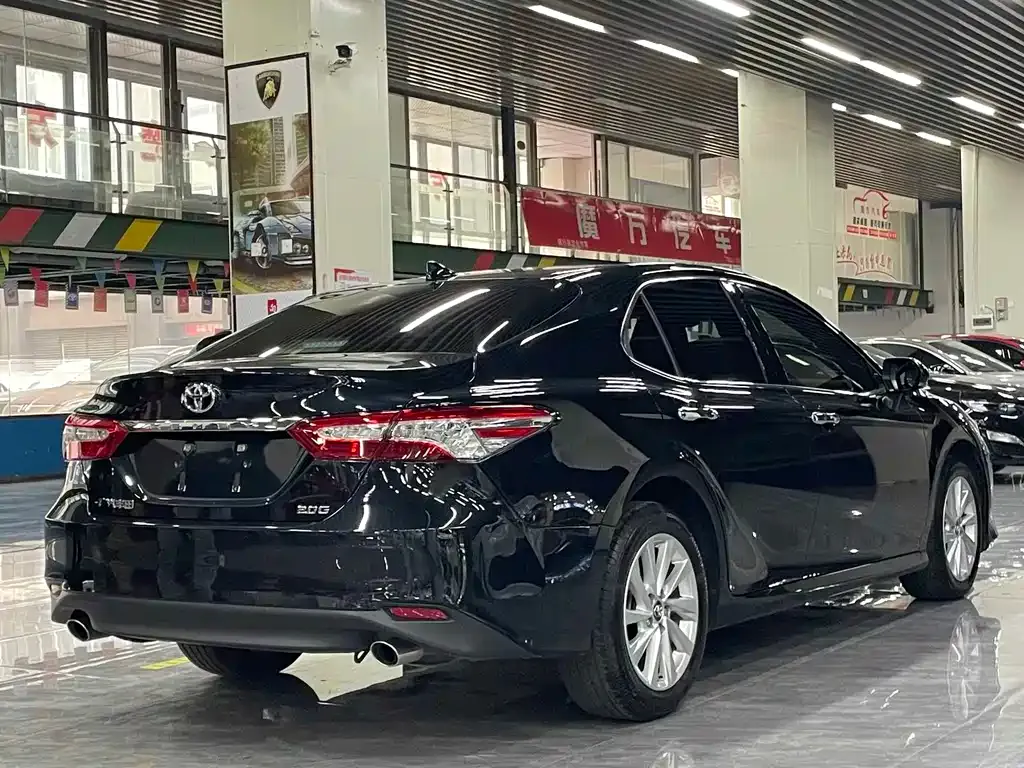 Toyota Camry 2021 из CN, фото 6