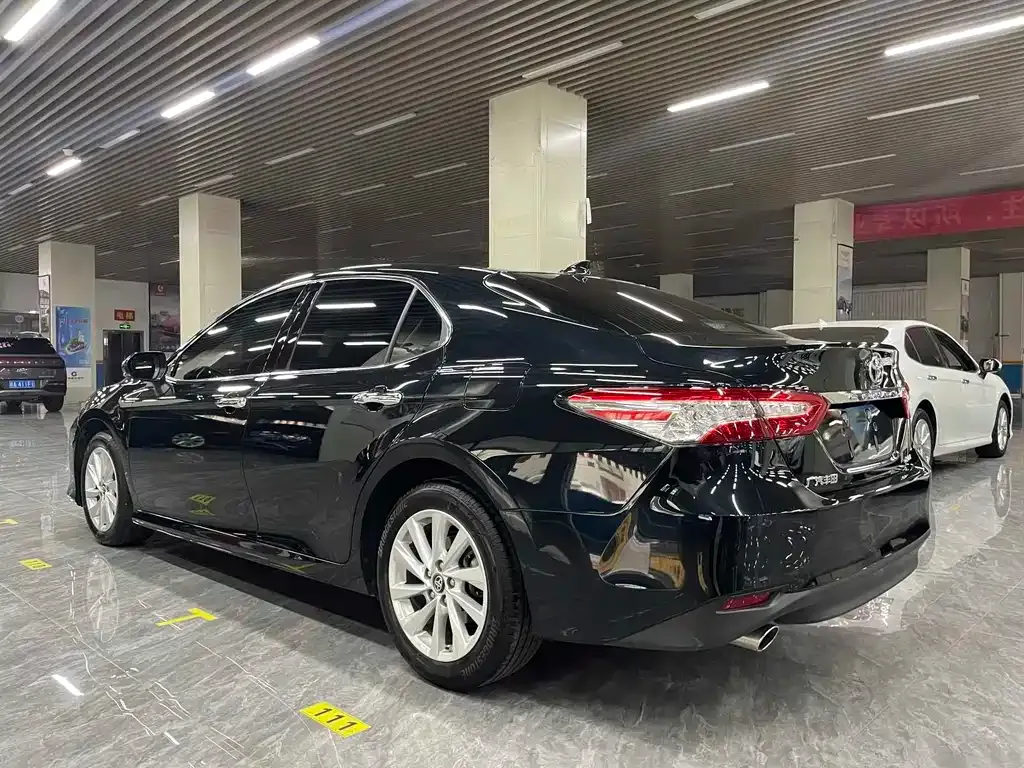 Toyota Camry 2021 из CN, фото 7