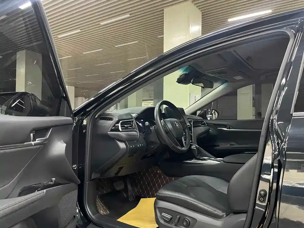 Toyota Camry 2021 из CN, фото 3