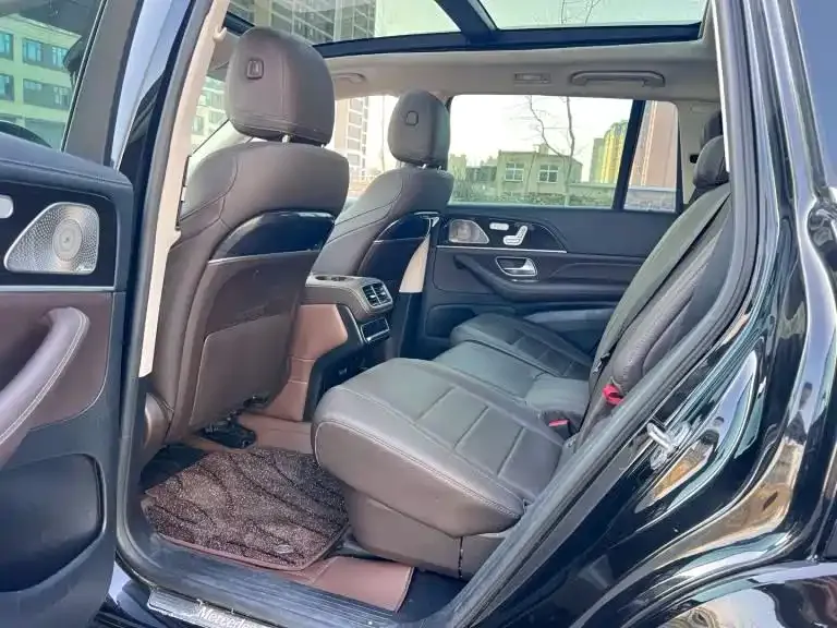 Mercedes-Benz GLS — фото 4