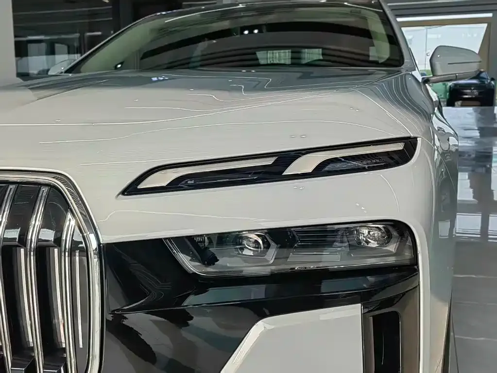 BMW 7 Series — фото 2