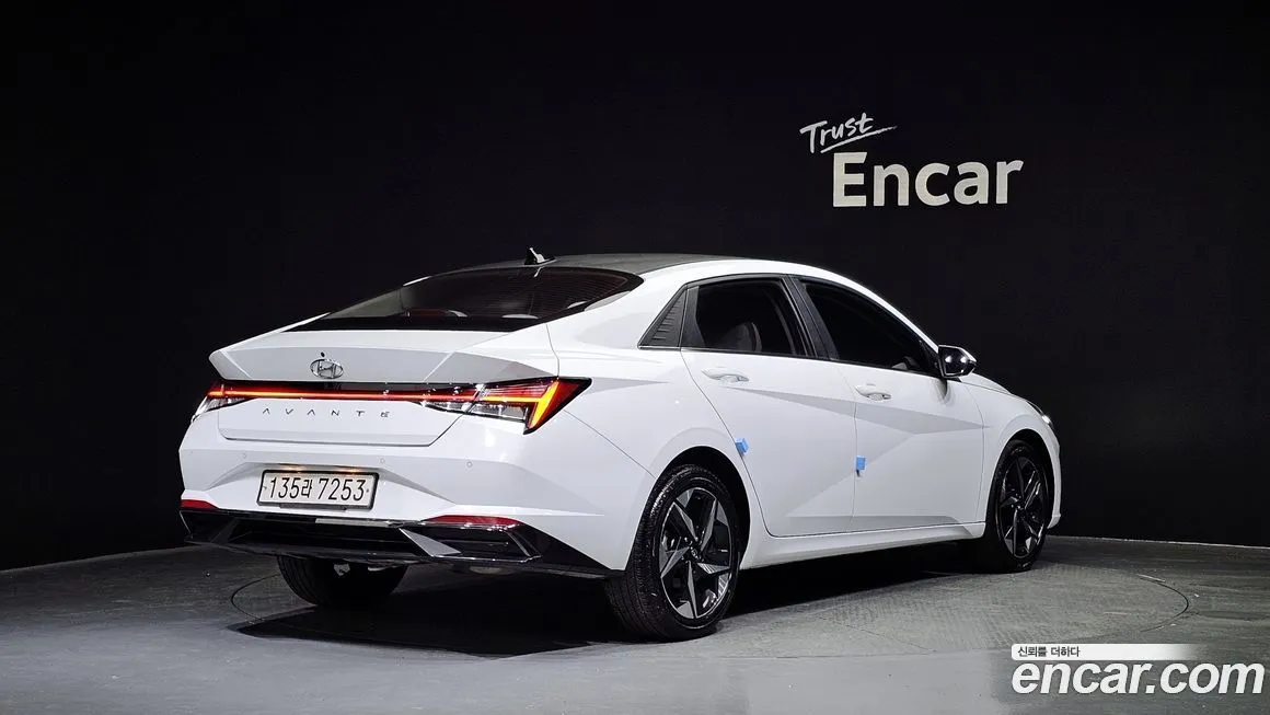 Hyundai AVANTE — фото 3