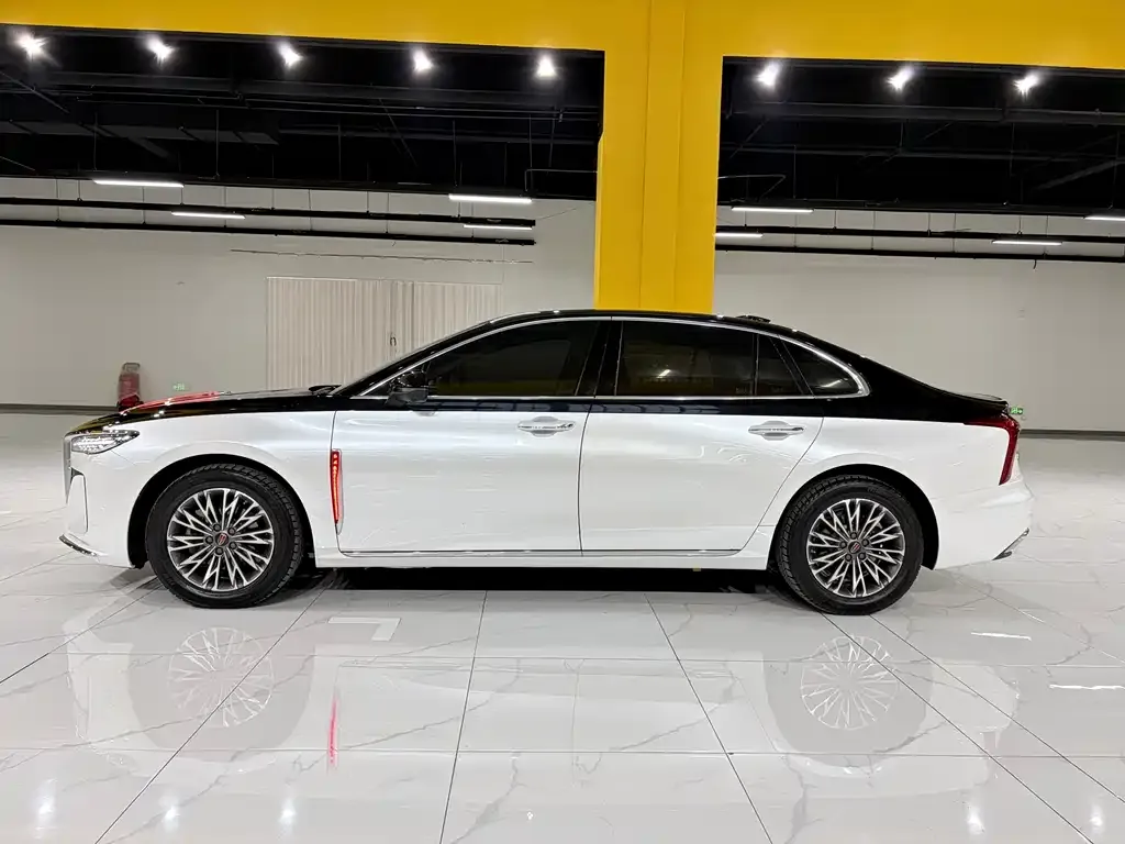 Hongqi H5 2025 из CN, фото 4