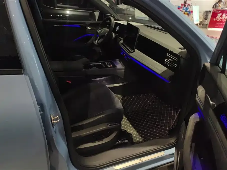 Volkswagen Tiguan L 2024 из CN, фото 2