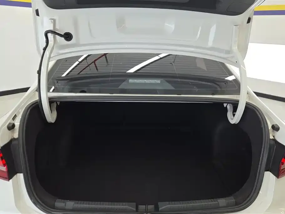 Volkswagen Lavida 2021 из CN, фото 10