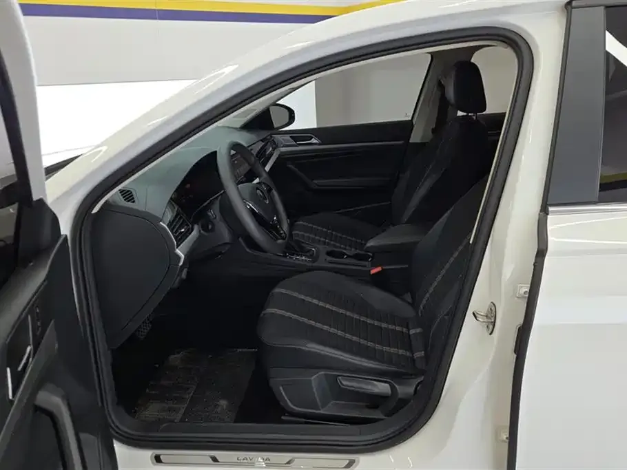 Volkswagen Lavida 2021 из CN, фото 2