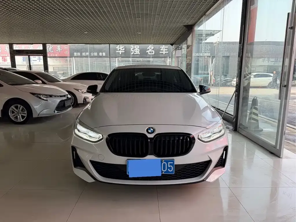 BMW 1 Series 2021 из CN, фото 3