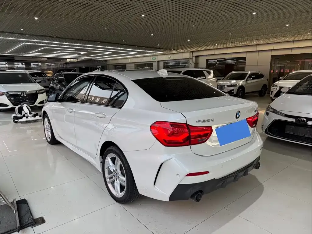 BMW 1 Series 2021 из CN, фото 9