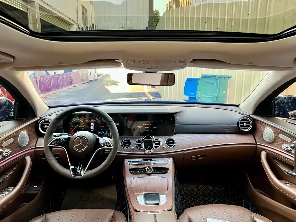 Mercedes-Benz E-Class 2023 из CN, фото 2