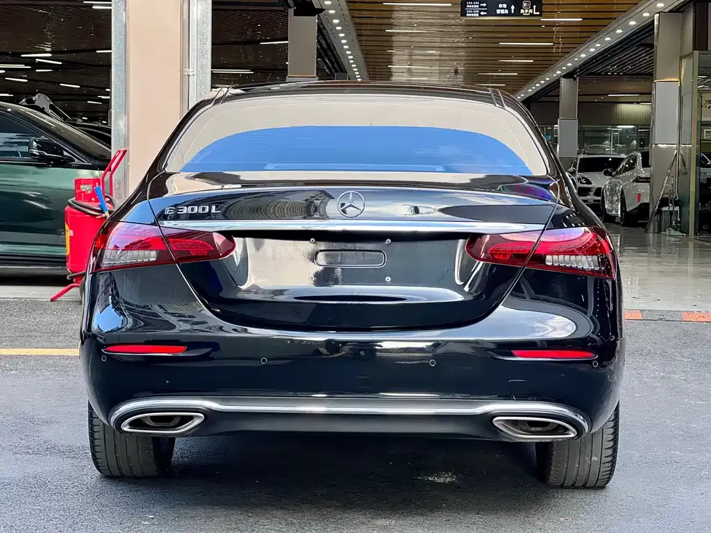 Mercedes-Benz E-Class 2023 из CN, фото 9