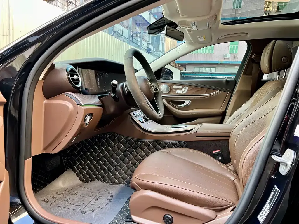 Mercedes-Benz E-Class 2023 из CN, фото 4