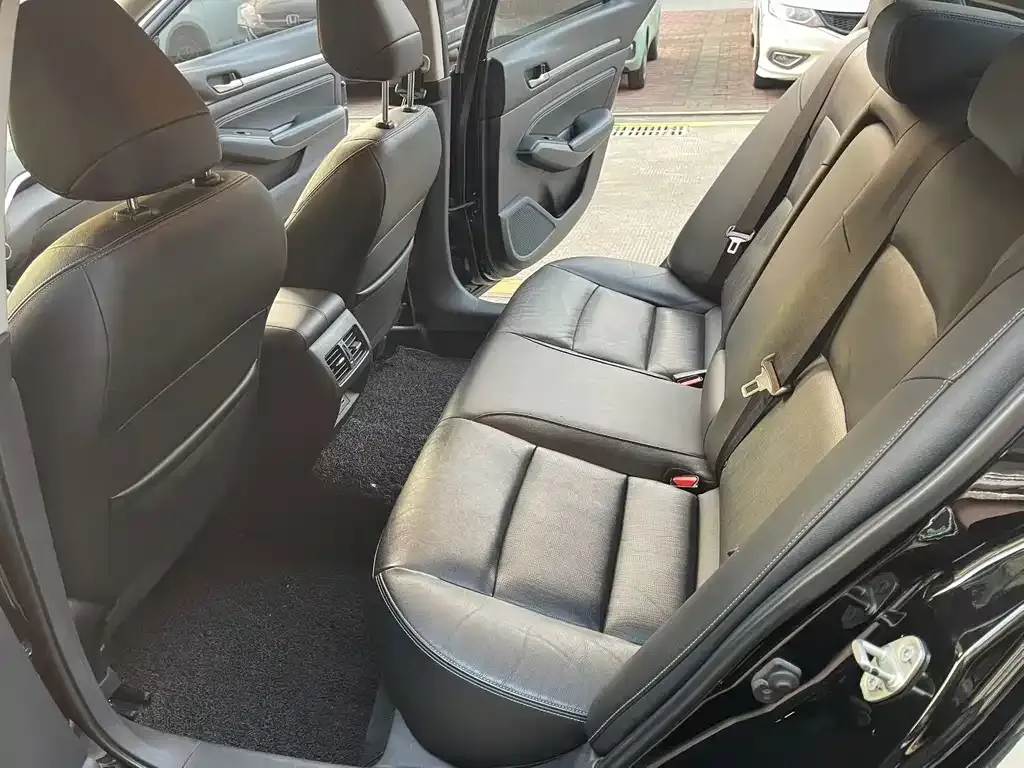 Nissan Teana 2022 из CN, фото 3
