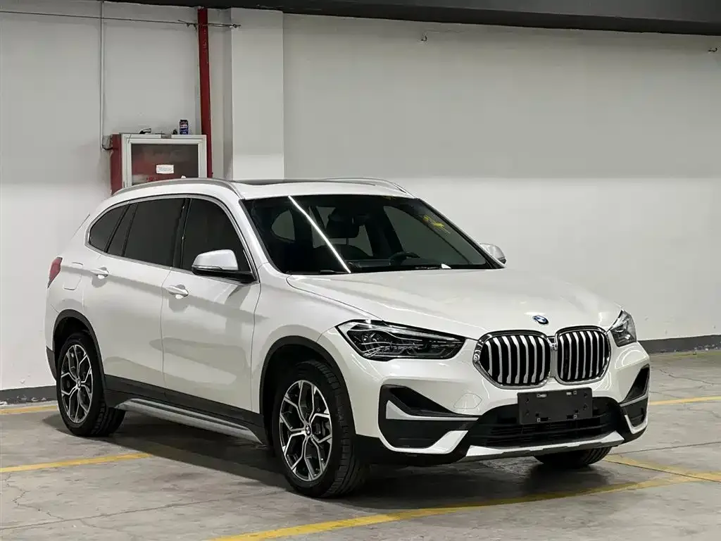 BMW X1 — фото 9