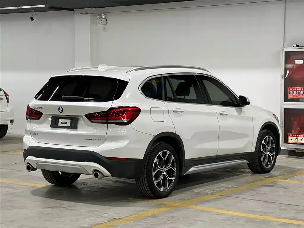 BMW X1 — фото 6