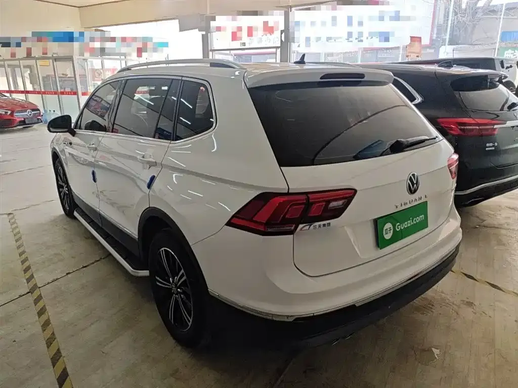 Volkswagen Tiguan L 2021 из CN, фото 4