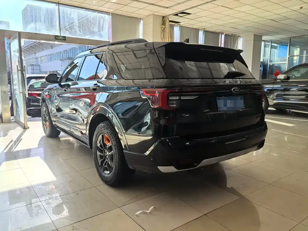 Ford Explorer 2024 из CN, фото 6