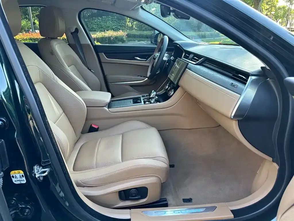 Jaguar XFL 2023 из CN, фото 3