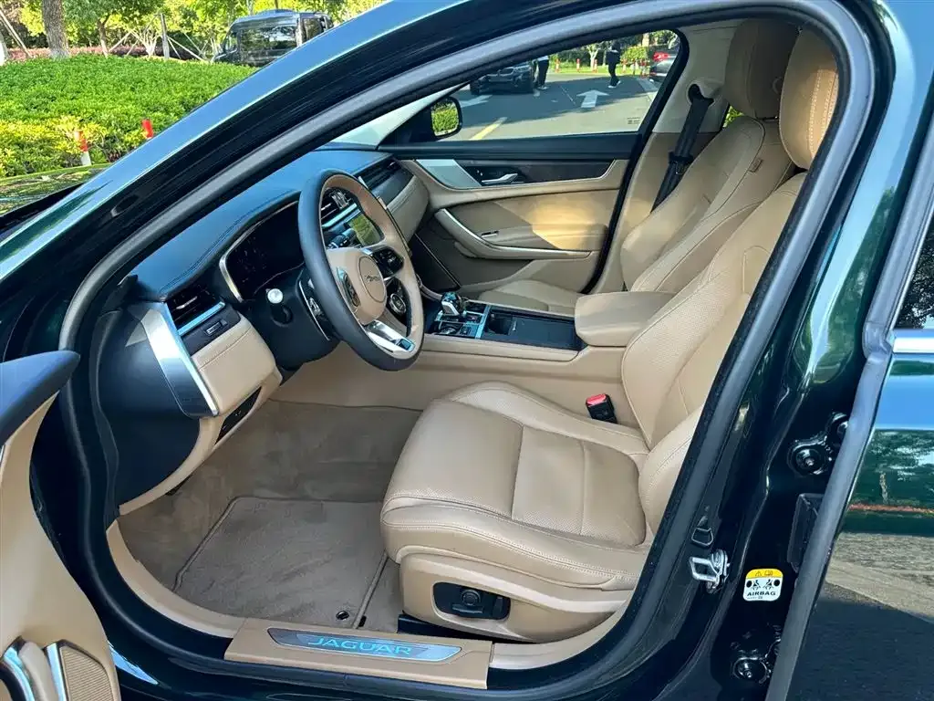 Jaguar XFL 2023 из CN, фото 8