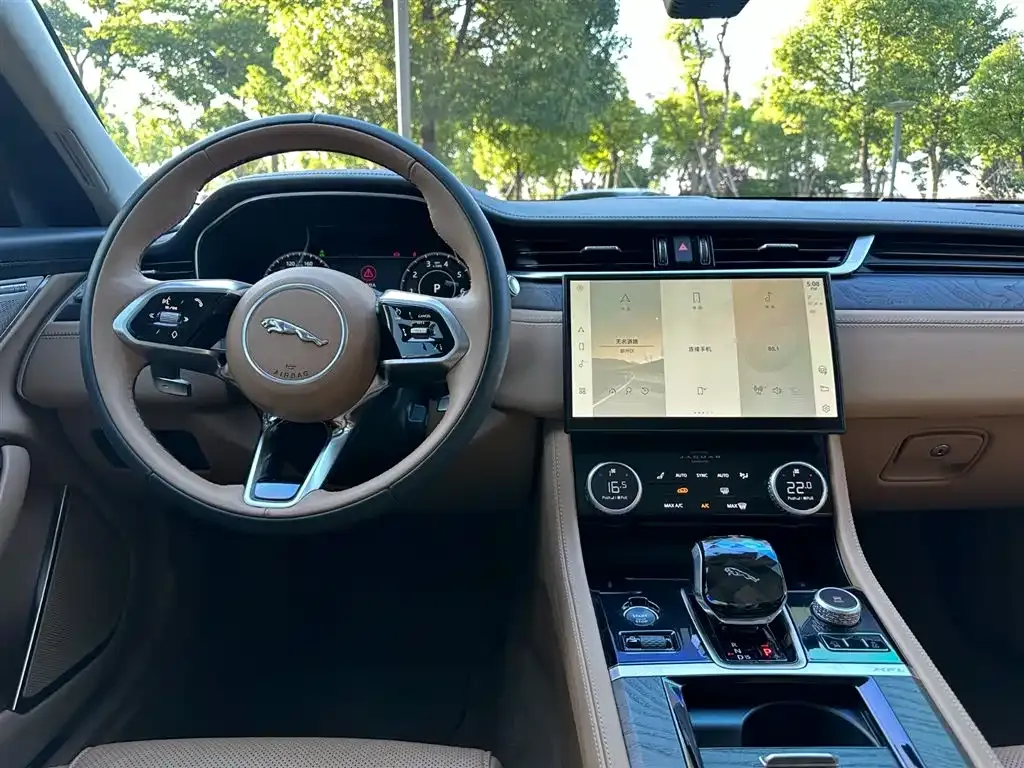 Jaguar XFL 2023 из CN, фото 9