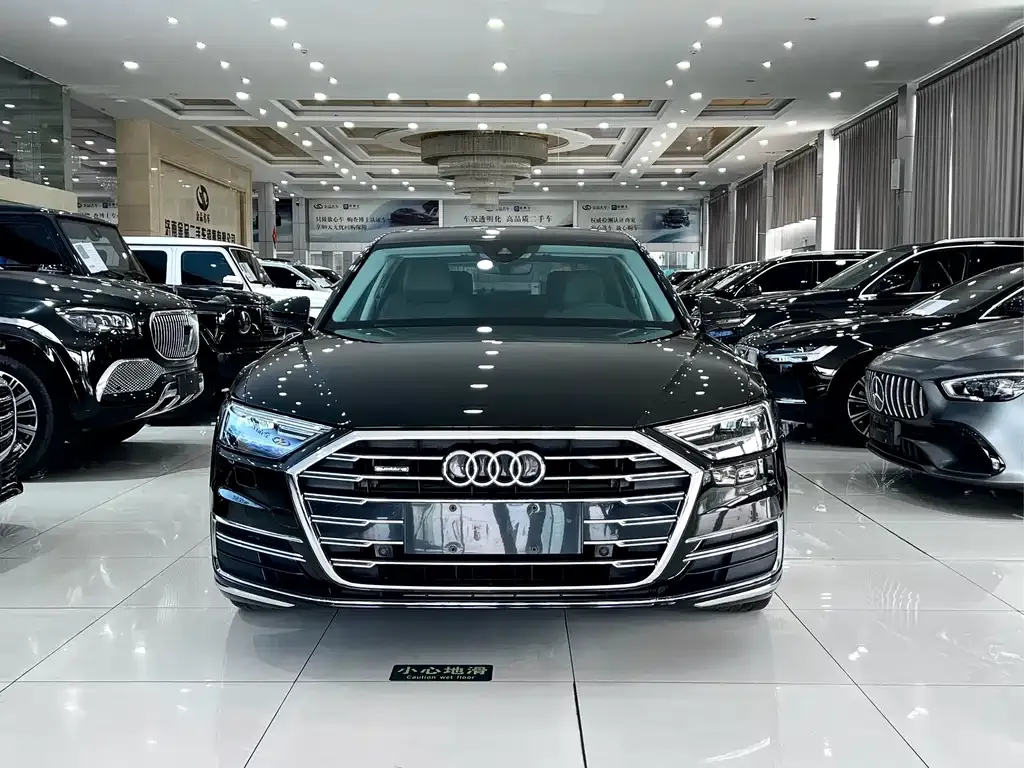 Audi A8 2021 из CN, фото 8