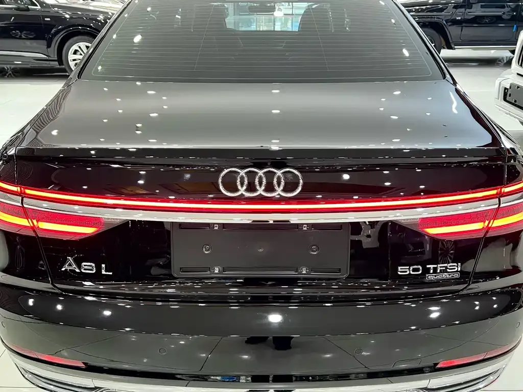 Audi A8 2021 из CN, фото 5