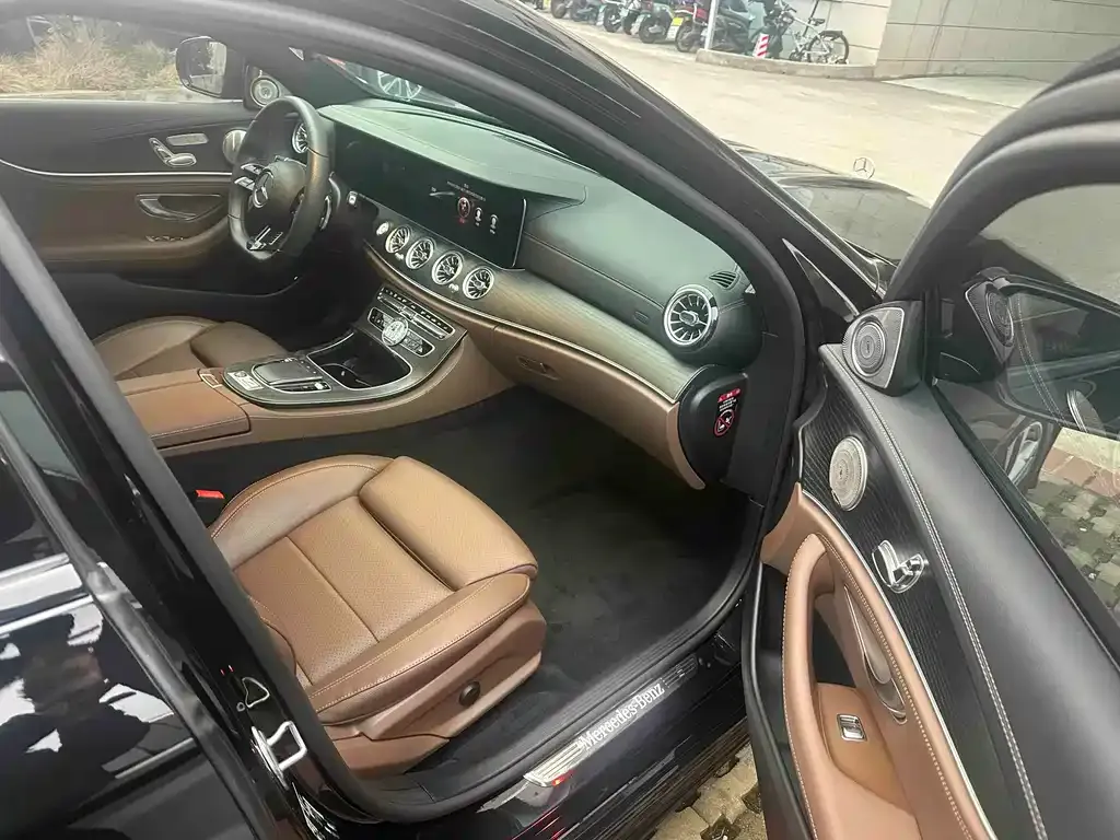 Mercedes-Benz E-Class 2022 из CN, фото 5