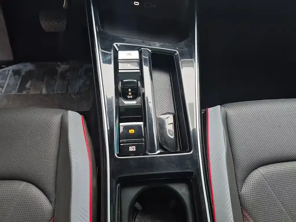 Volkswagen Lamando 2022 из CN, фото 3