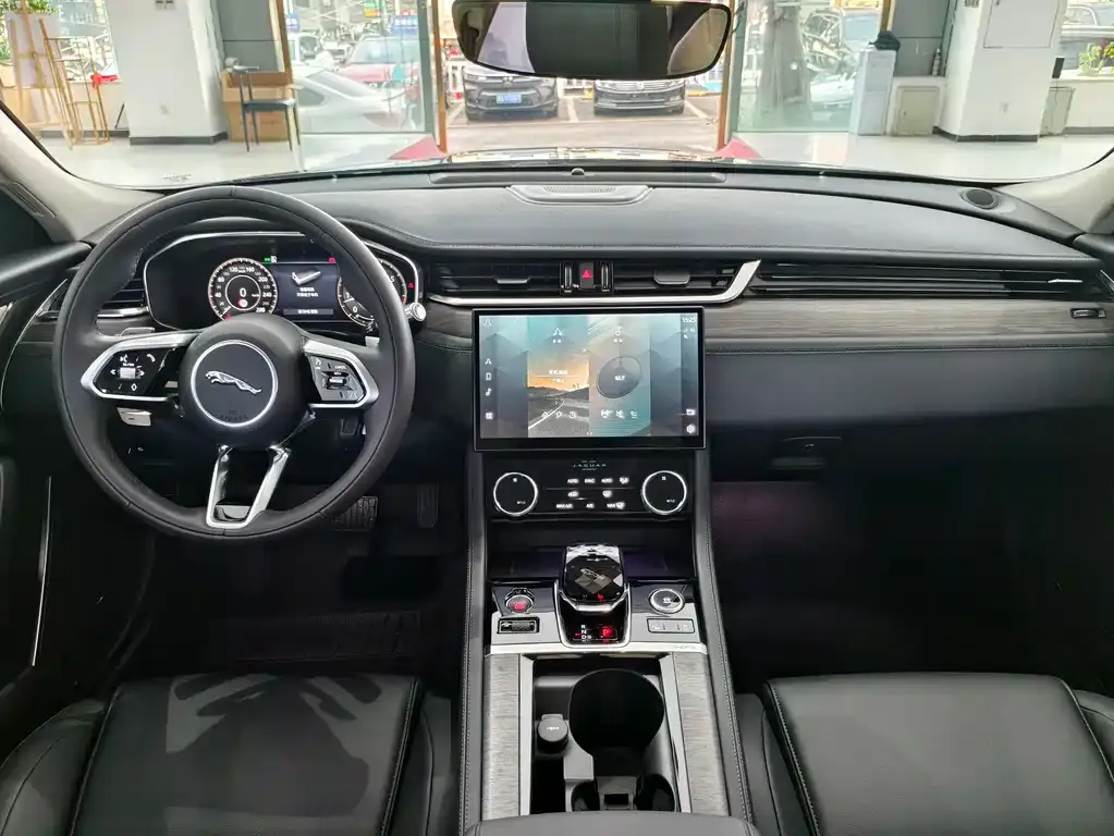 Jaguar XFL 2021 из CN, фото 6