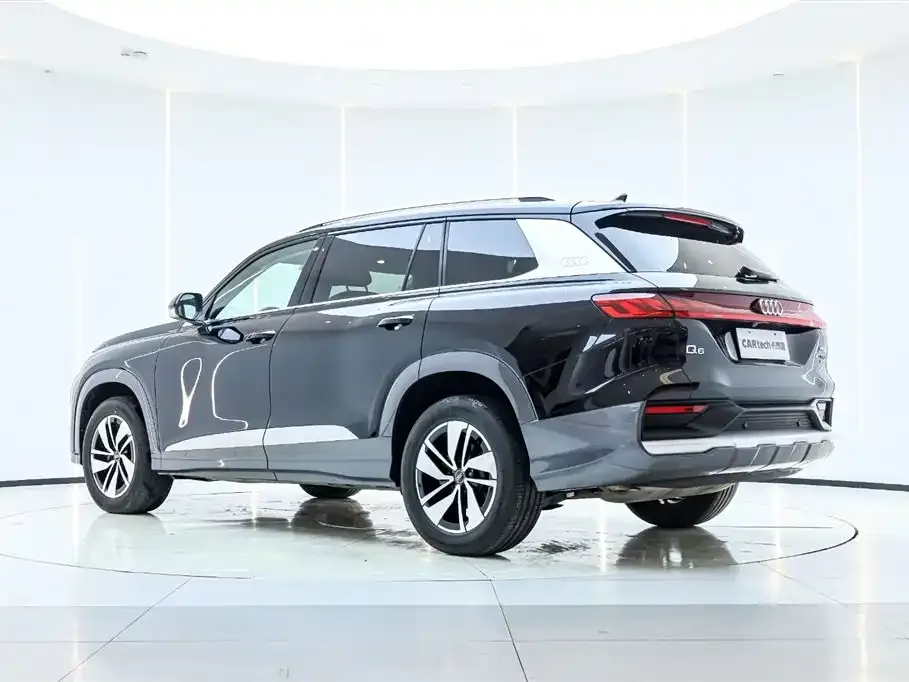Audi Q6 2023 из CN, фото 9